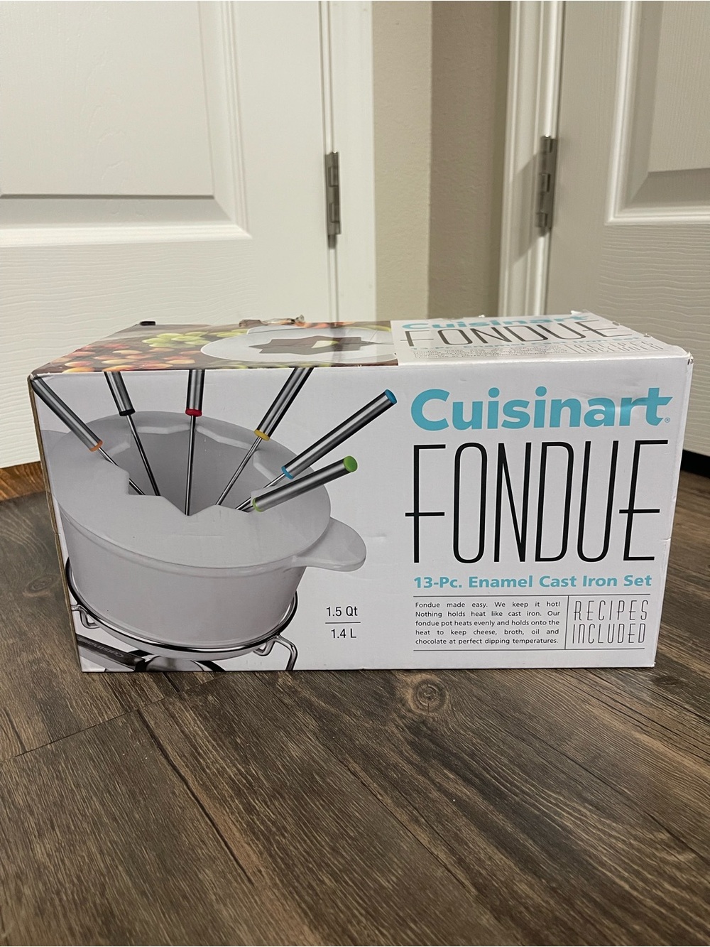 Cuisinart | White Enamel Cast Iron 13-Pc Fondue Set — NEW IN BOX